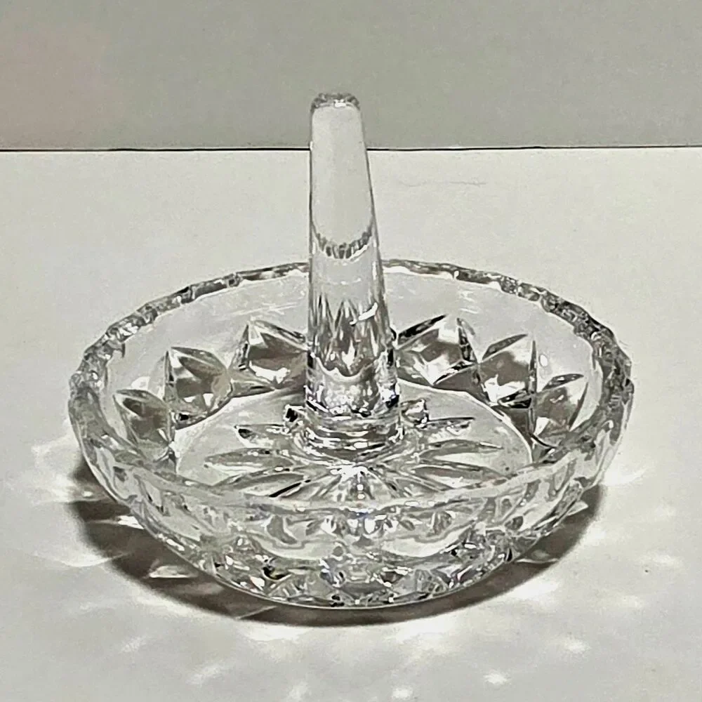 Clear Cut Crystal Ring Holder Approx. 3 in